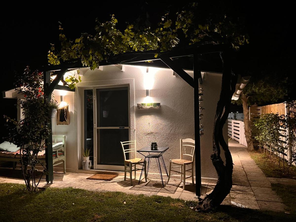 Under The Vine Garden House Daire Platánion Dış mekan fotoğraf